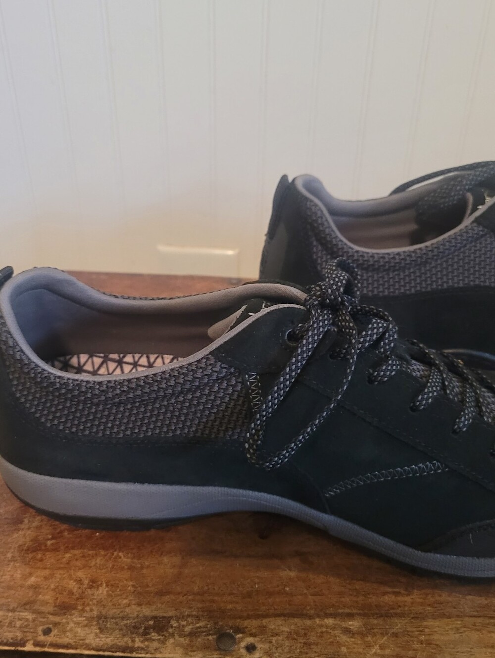 Dansko Paisley Waterproof Walking Shoes Black Suede Vibram Women's EU 43 US 12.5 - Picture 6 of 11